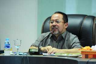 H Bustami HY, “Biarkan Anak Menangis di Dalam Rumah daripada Menangis Karena Terpapar Covid-19”