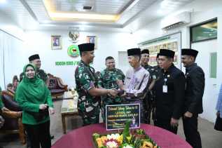 Bupati Bengkalis Ucapkan Selamat Ultah kepada Dandim 0303, Doakan Kelak jadi Prajurit Menyandang Bintang