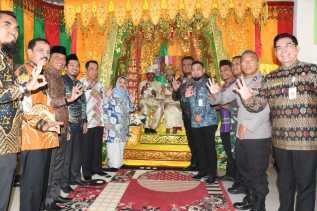 Pemkab Bengkalis Bantu Masyarakat Dapatkan Hak Kependudukan, Bupati Kasmarni: Ini implementasi Dari Salah Satu Program Unggulan Kami