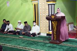 Safari Ramadhan di Siak Kecil, Bupati Kasmarni Sampaikan Komitmennya Bangun Daerah