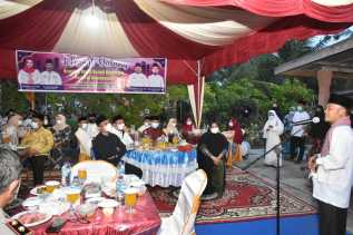 17 Ramadhan, Bupati Kasmarni dan Wabup Buka Puasa di Pangkalan Jambi