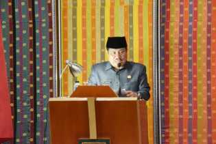 Sampaikan LKPj 2018, Bupati Amril Mukminin Sampaikan Realisasi Anggaran Setiap Urusan Konkuren