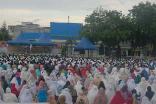 Datangi Lapangan Tugu Bengkalis, Masyarakat Khusyuk Shalat Idul Adha