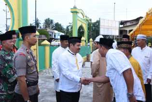 Ramadhan ke-8 Bupati Amril Safari Ramadhan di Siak Kecil