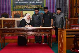 Bupati Bersama Ketua DPRD Bengkalis Teken Nota Kesepakatan Perubahan KUA PPAS 2022