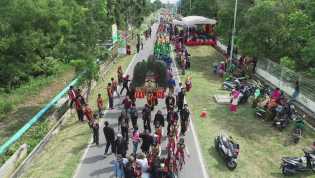 Di Pawai Taaruf MTQ,  Bantan Boyong Reog dan Pasukan Kompang