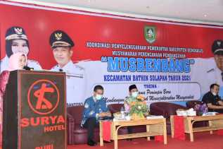 Bupati Bengkalis Kasmarni, Buka Kegiatan Musrenbang Kecamatan Bathin Solapan