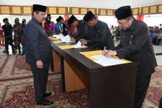 Pertama di Riau, Pejabat Pemkab Bengkalis Tandatangani Pakta Integritas dan Perjanjian Kinerja Tahun 2019