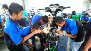 SMKN 1 Bantan Siap Gembleng Jadi Wirausahawan dan Pembengkel Motor Handal