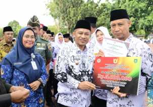 10 Sekolah Terima Penghargaan Sekolah Adiwiyata Tingkat Kabupaten dari Bupati Bengkalis
