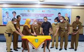 Bupati Kasmarni Launching Si Bos dan Konseling Keliling LK3 “Sahabat Keluarga”