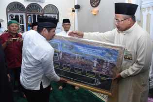 Safari Ramadhan Bupati Amril di Babussalam Banjir Santunan