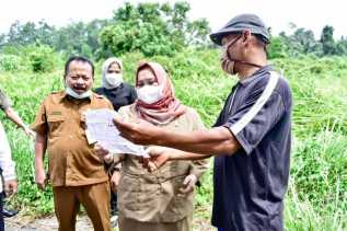 Bupati Kasmarni Minta Administrasi Lahan Perkuburan 5 Hektar Segera diselesaikan