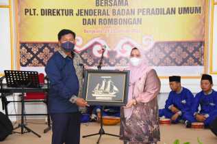 Plt. Dirjen Badilum Mahkamah Agung RI: 