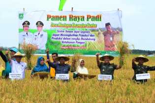 Bupati Amril Ajak Generasi Muda Tidak Malu Jadi Petani