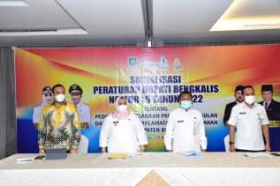 Bupati Kasmarni Ingatkan Camat dan Lurah Tak Laksanakan Program Unggulan Dana Tambahan Sebagai Seremonial Semata