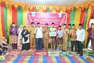 Bupati Bengkalis Apresiasi Dua Santri Penghafal Al-Qur’an 30 Juz Sebagai Aset Berharga untuk Pembangunan SDM Daerah