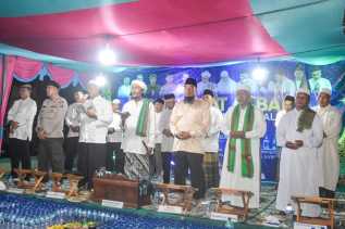 Sholawat Akbar Desa Kuala Alam, Bupati Bengkalis Komitmen Terus Beri Perhatian Kegiatan Keagamaan 