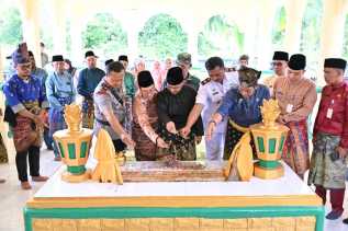 Ziarah Makam Datuk Laksamana IV, Bupati Bengkalis Serukan Semangat Kepahlawanan dan Pelestarian Warisan Sejarah