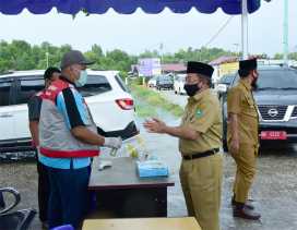 Plh Bupati Tinjau Posko Covid-19 di Kecamatan Rupat