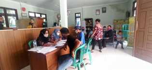 Dinas Dukcapil Beri Layanan Keliling Pencatatan Akta Kelahiran 