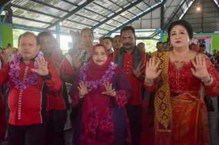 Ajak Bersama Membangun Negeri, Bupati Kasmarni Hadiri Pelantikan DPS HMKI