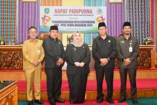 Bupati Kasmarni Bersama Wakil Ketua DPRD Teken Nota Kesepakatan KUA PPAS 2024