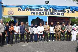 Tinjau Posko Pengamanan Lebaran, Bupati Amril Semangati Petugas Jaga