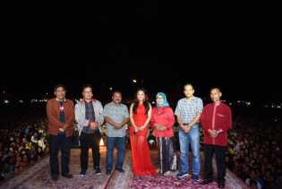 Bupati Amril: “Semoga Masyarakat Terhibur dengan Puncak Malam Hiburan Rakyat Ini”