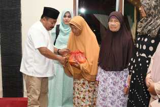 Safari Ramadhan di Babussalam, Pemkab Santuni Anak Yatim dan Kaum Dhuafa