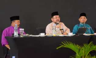 Sekda Pimpin Rapat Evaluasi Realisasi Fisik dan Keuangan 1 Semester 1 Bulan