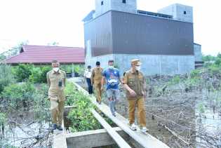 Kades Ketam Putih Minta Perbaikan Dermaga Nelayan dan Penyebrangan