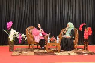 Paparkan Sejumlah Program, Bupati Kasmarni Dialog Bersama RRI Pekanbaru