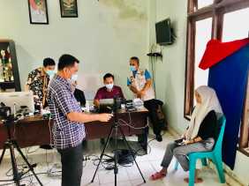 Manfaatkan Molduk, Disdukcapil Laksanakan Perekaman KTP-el Keliling Jemput Bola 