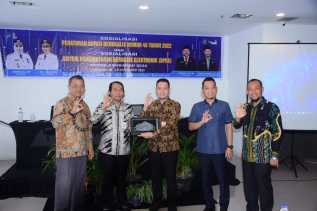 Bupati Kasmarni Buka Sosialisasi Perbub No. 45 Tahun 2022 Dan Pemanfaatan SPBE
