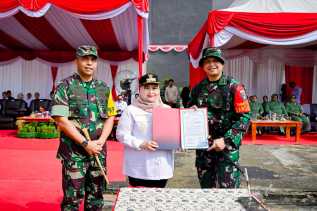 Bupati Kasmarni Tekankan Semangat Gotong Royong saat Membuka TMMD ke-128 di Pinggir