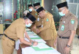 DLH Bengkalis Gelar Penandantangan Pakta Integritas dan Perjanjian Kinerja 