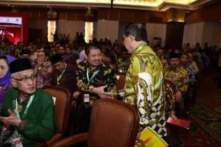 Bupati Amril Mukminin Instruksikan Disdagprin Terus Pantau Stok dan Harga Kebutuhan Pokok