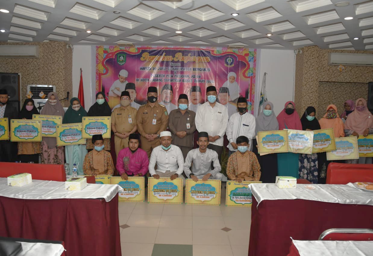 LPTQ Berikan Penghargaan kepada 65 Orang Penghafal Al-Qur'an 30 Juz