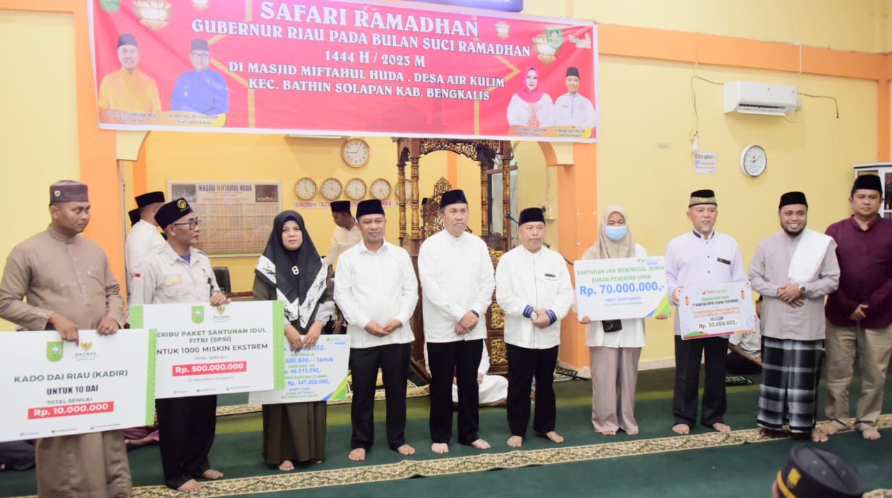 Wabup Bagus Santoso Dampingi Gubri Safari Ramadhan di Kecamatan Bathin Solapan