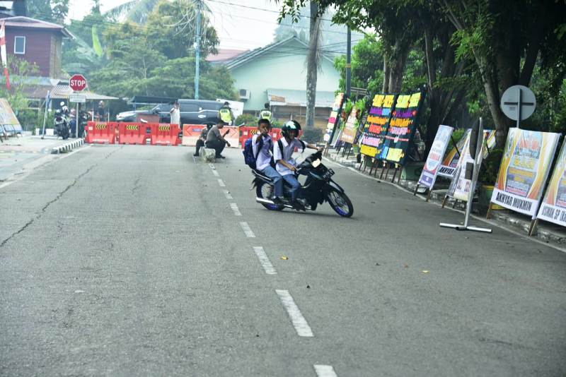 Untuk Sementara Ruas Jalan Hangtuah di Depan Gedung Cikpuan Ditutup Satlantas Polres Bengkalis
