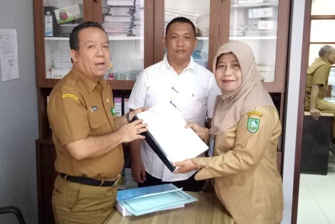 Berkas Peresmian Anggota DPRD Bengkalis 2019-2024 Sudah Disampaikan Bupati Bengkalis ke Gubri