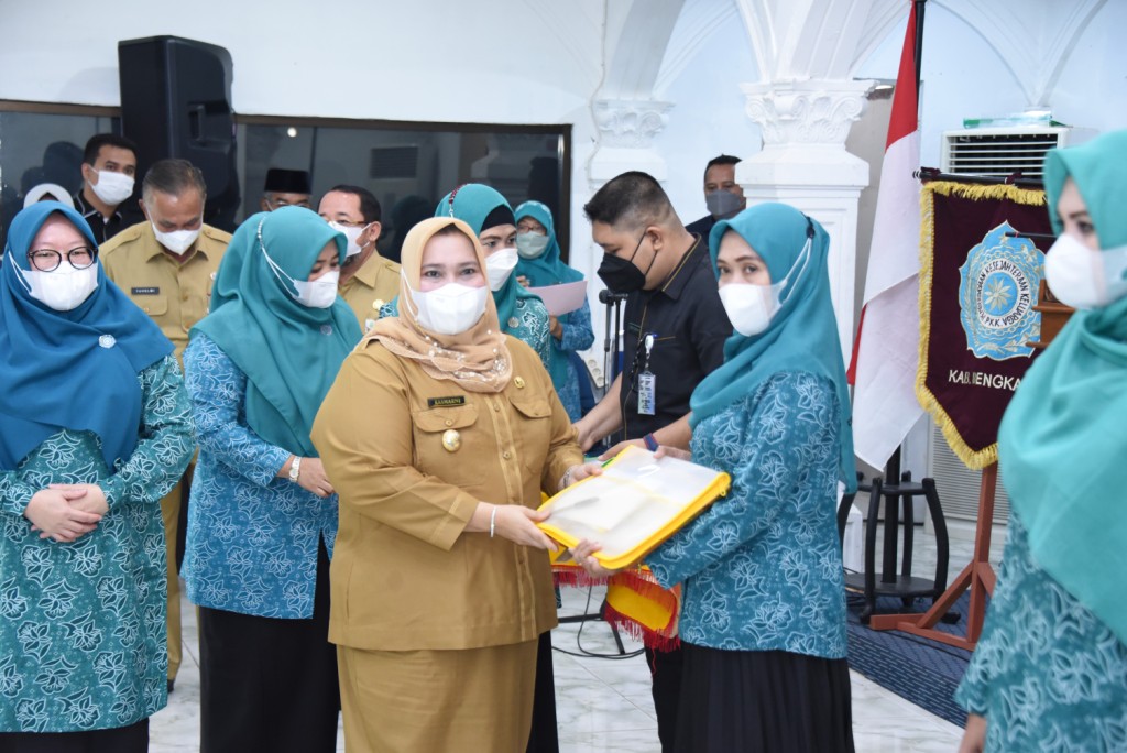 https://diskominfotik.bengkaliskab.go.id/asset/berita/original/20778014574-siap-siap_bagi_pemdes,_penyaluran_dana_desa_gunakan_formulasi_baru.jpg