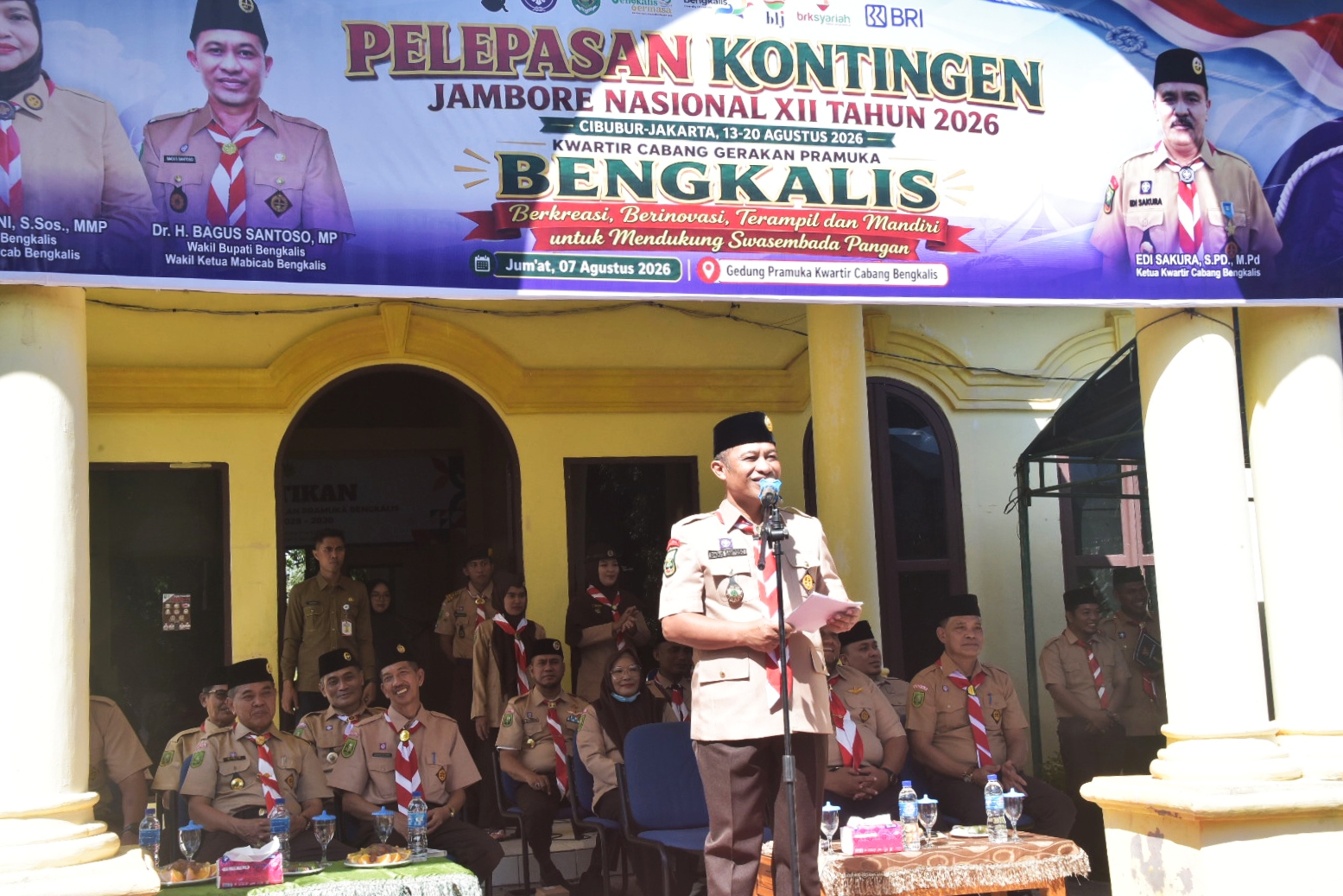 Wabup Santoso Resmi Lepas Kontingen Kwartir Cabang Gerakan Pramuka Bengkalis, Ikuti Jambore Nasional, di Cibubur Jakarta