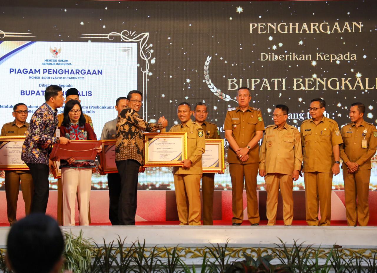 https://diskominfotik.bengkaliskab.go.id/asset/berita/original/25332653181-img_1792.jpeg