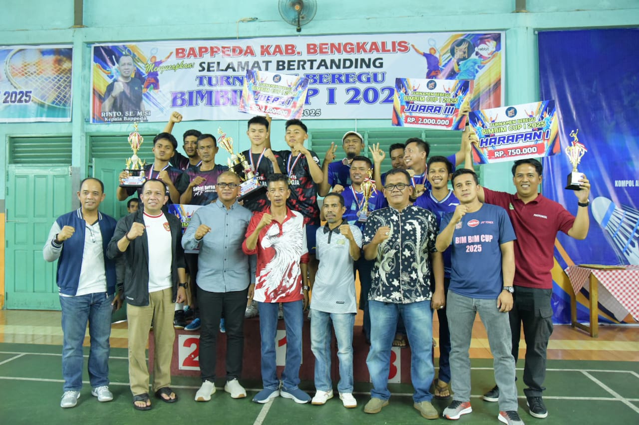 Turnamen Beregu Bimbim Cup I Resmi ditutup, Bupati Kasmarni Harapkan Tingkatkan Prestasi