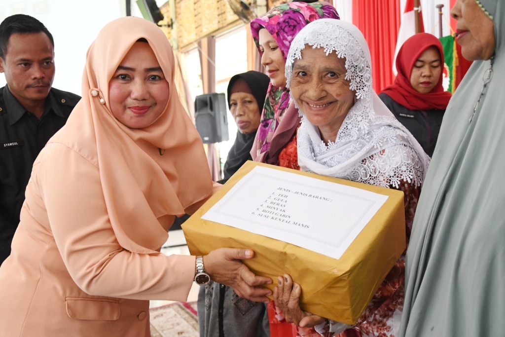 DWP Kabupaten Bengkalis Bagikan 258 Paket Sembako Kepada Kaum Duafa