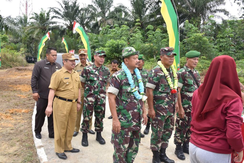 Bupati Amril Minta Masyarakat Dukung TMMD ke-102 Kodim 0303/Bengkalis