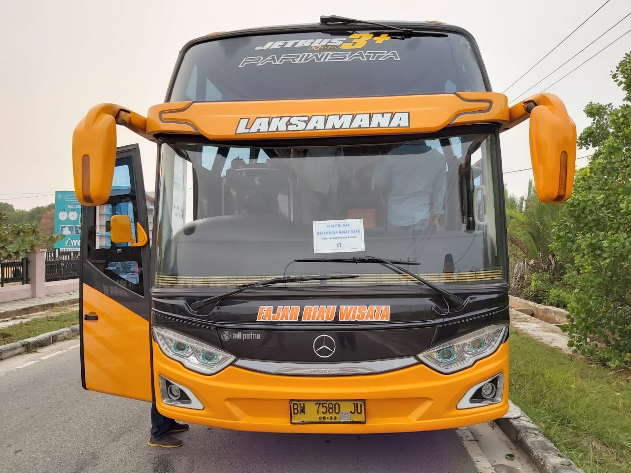 Gunakan Jet Bus 3+, Kafilah Bukit Batu Sudah “On The Way” Menuju Mandau Jemput Kemenangan