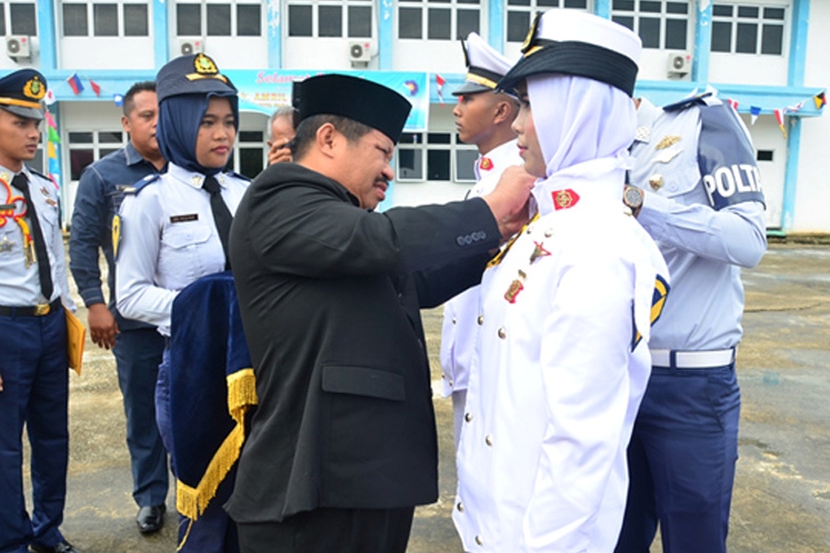 7 Lulusan Perdana Prodi Ketatalaksanaan Pelayaran Niaga Kemaritiman Politeknik Negeri Bengkalis adalah Srikandi